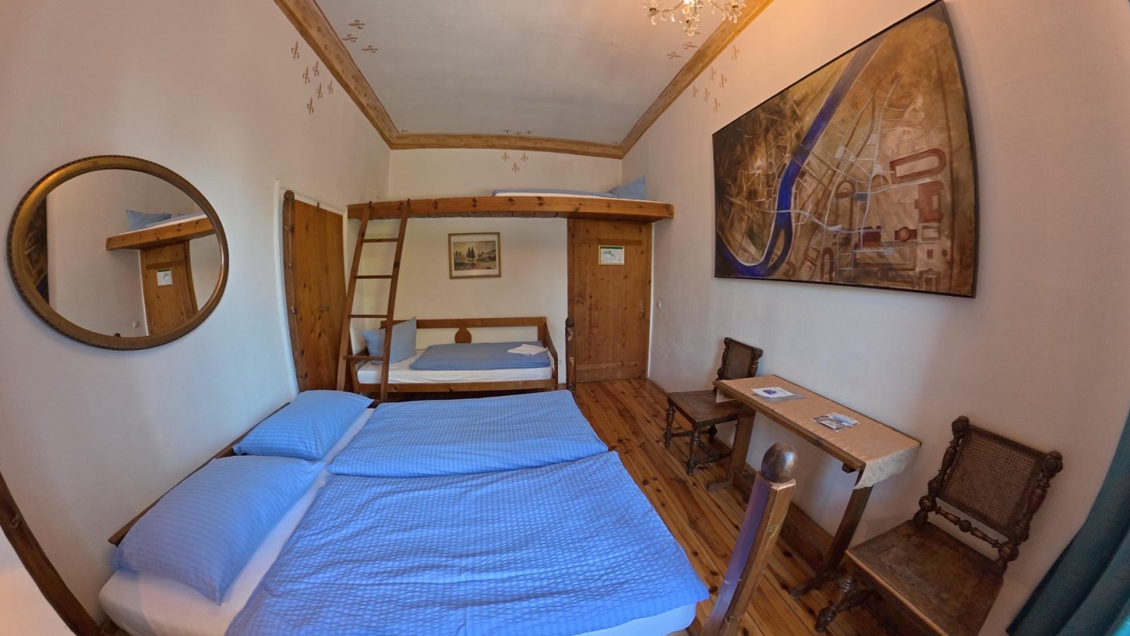 Zimmer 13 · Burgzimmer