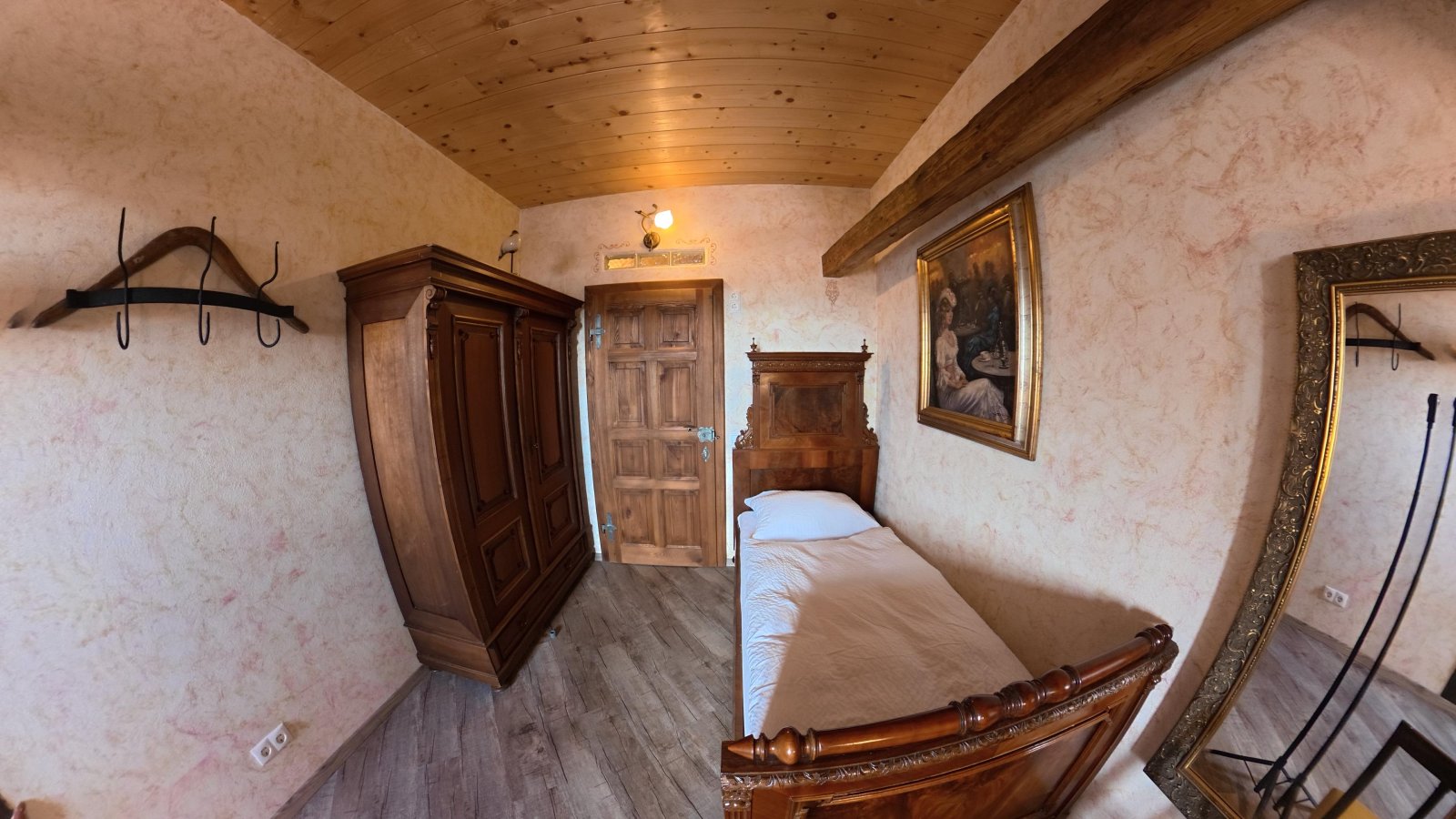 Zimmer 67 · Ritterzimmer